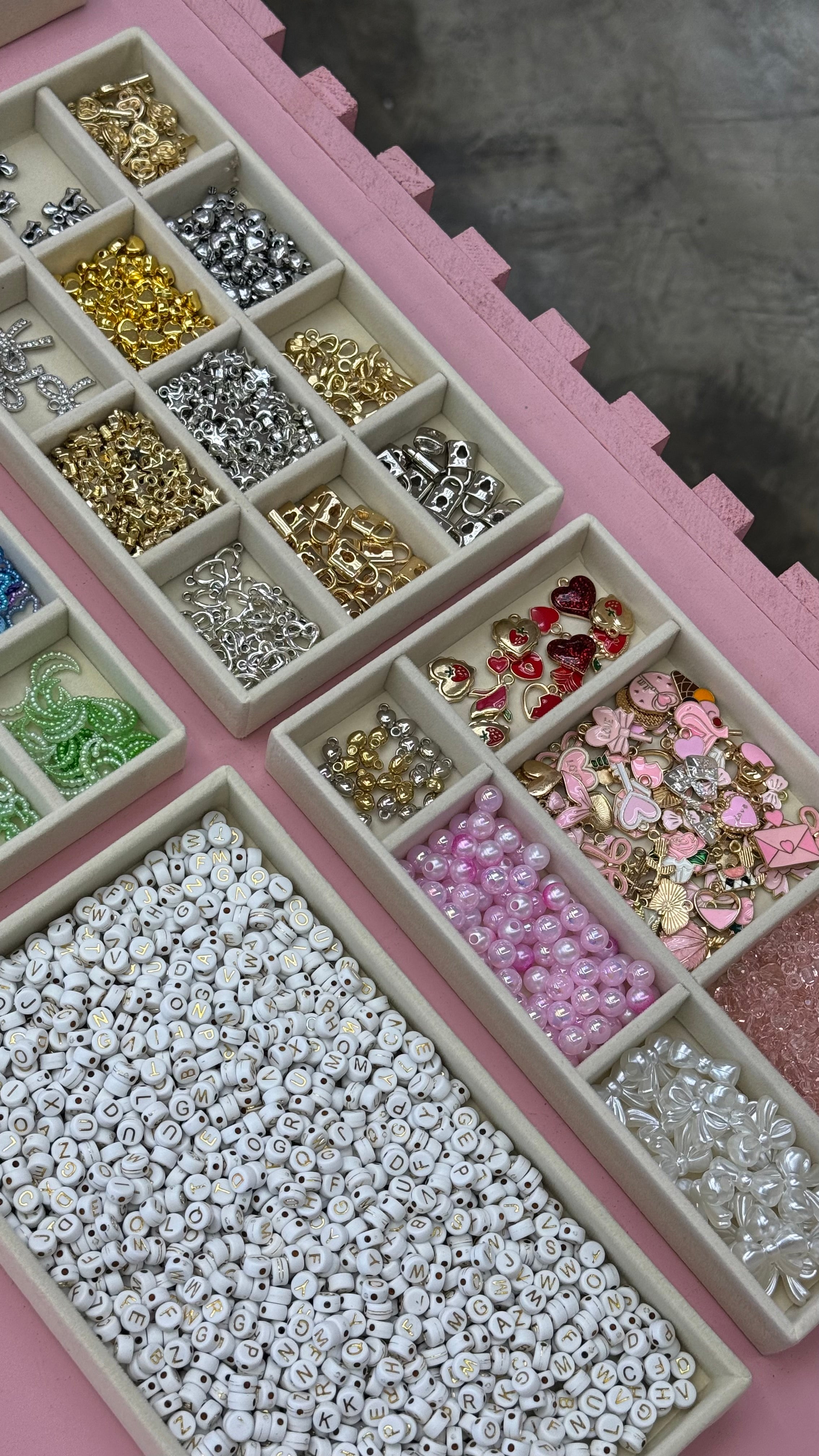 Lip Glow Charms